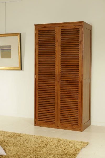 Wardrobe With Louvre Doors